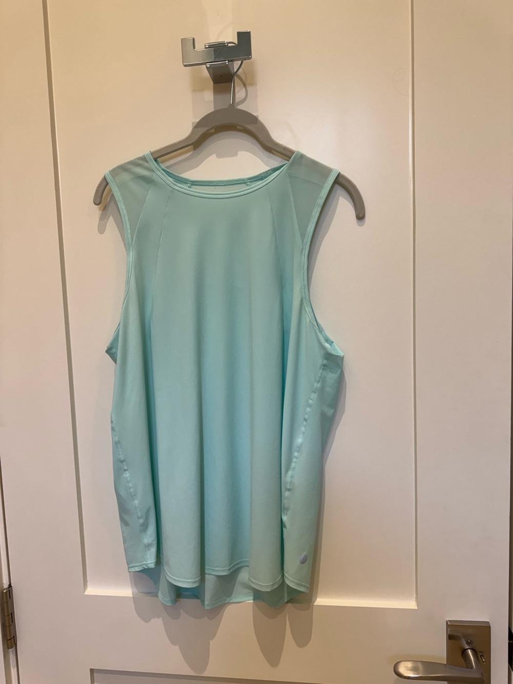 Lululemon Sculpt tank in aqua.